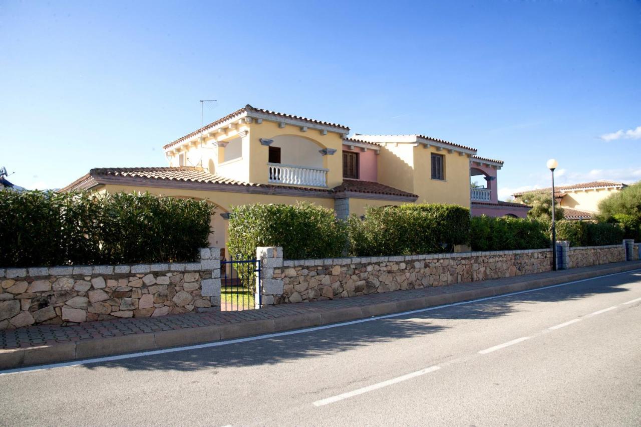 סאן תאודורו Residence Oasi E Oasi Blu מראה חיצוני תמונה