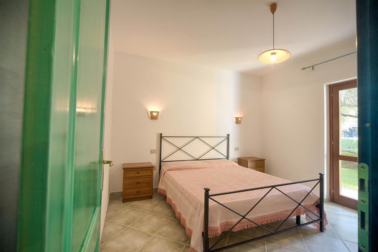 סאן תאודורו Residence Oasi E Oasi Blu מראה חיצוני תמונה