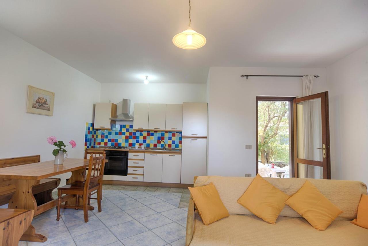 סאן תאודורו Residence Oasi E Oasi Blu מראה חיצוני תמונה