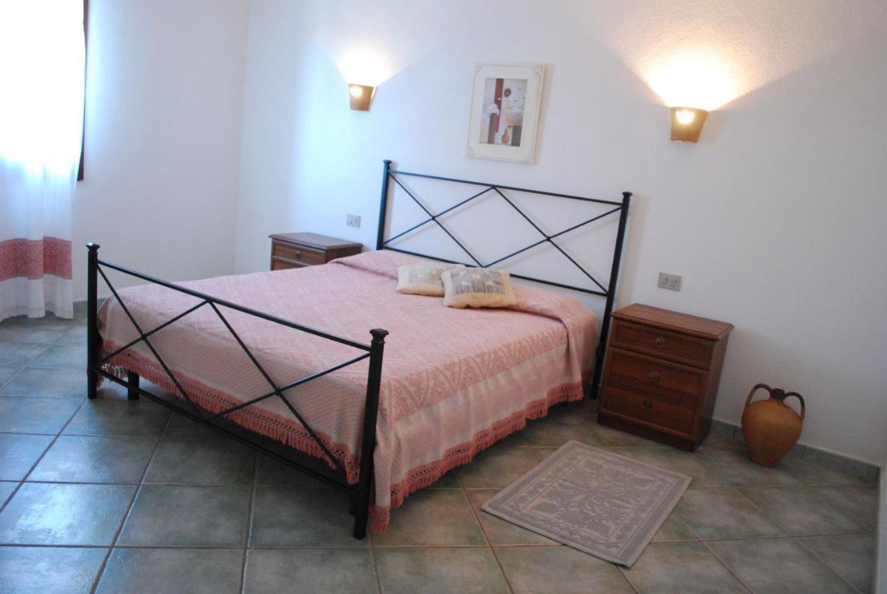סאן תאודורו Residence Oasi E Oasi Blu מראה חיצוני תמונה