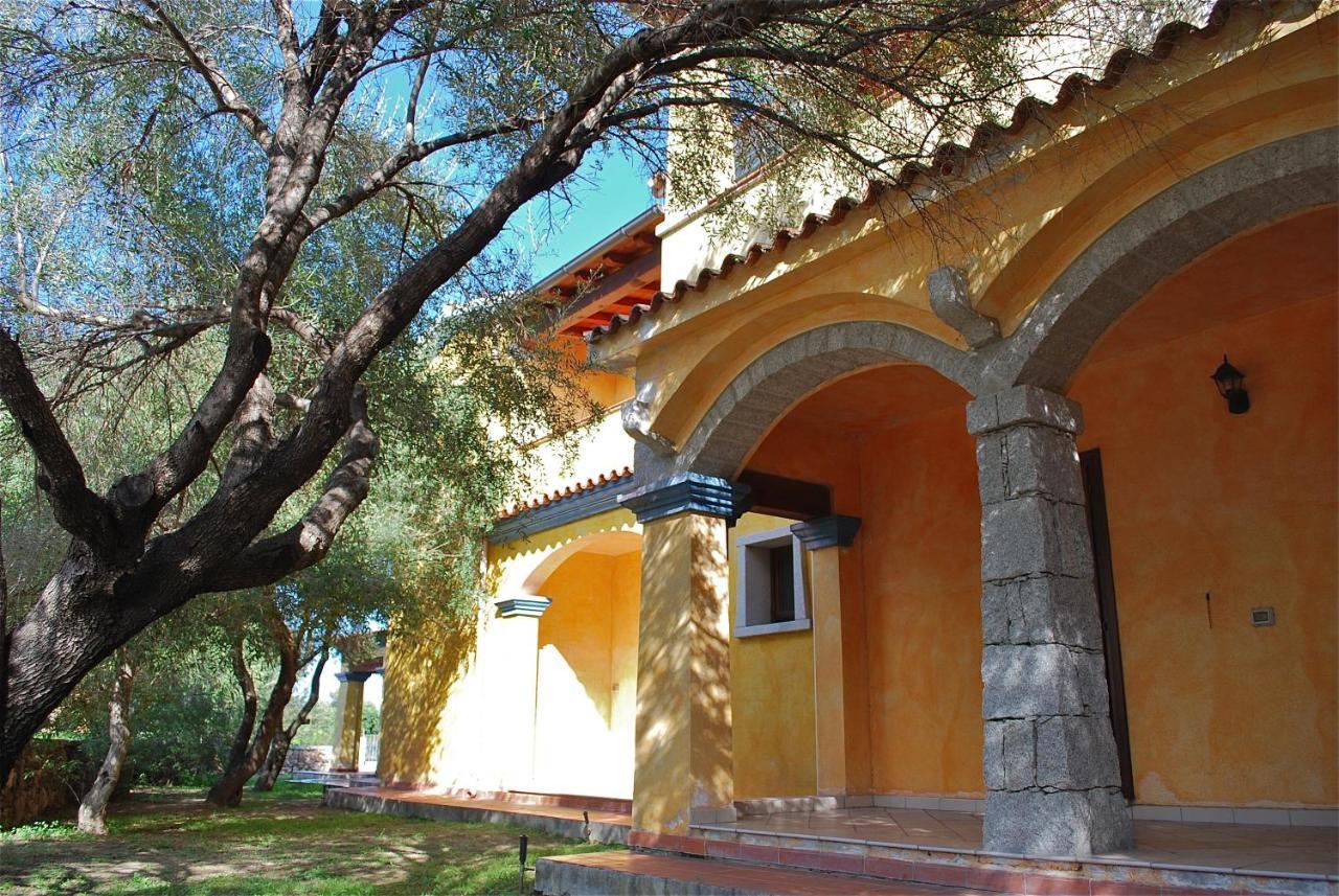 סאן תאודורו Residence Oasi E Oasi Blu מראה חיצוני תמונה